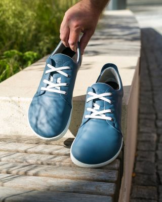 Don't miss them, blue barefoot shoes are always a good idea in your shoe collection. 💙 __ City Jungle Nocturno je skladem...
